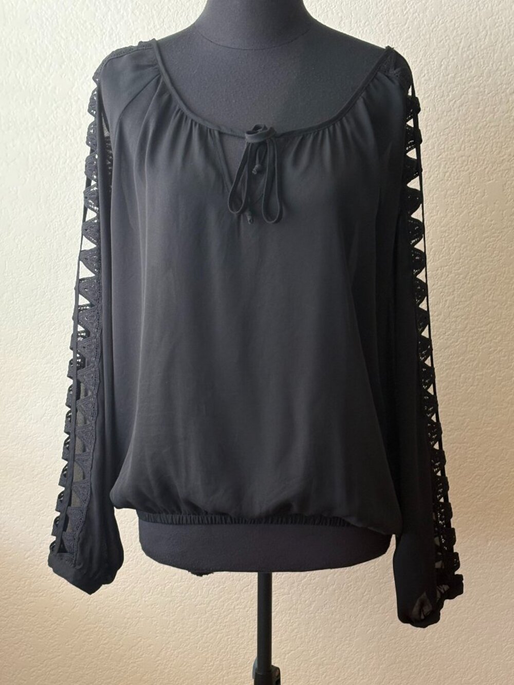 Haute Monde Womens XL Black Blouse Crochet Lace Sleeve Tie Neck Boho Top